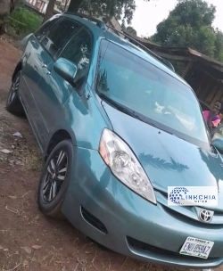 Toyota sienna 2006 model