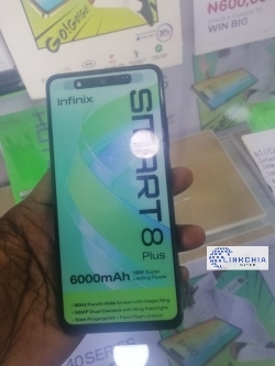 Infinix Smart 8 HD 